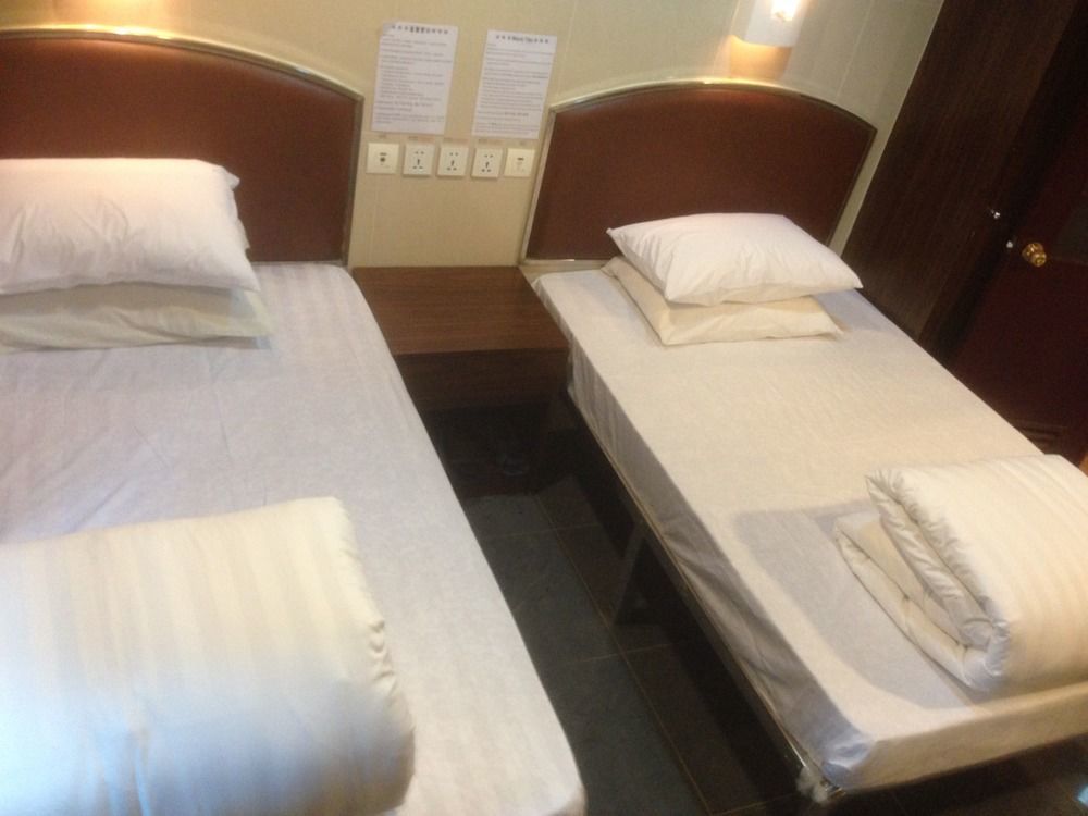 הונג קונג Kowloon Youth Village Tsim Sha Tsui 九龙青年公寓 מראה חיצוני תמונה